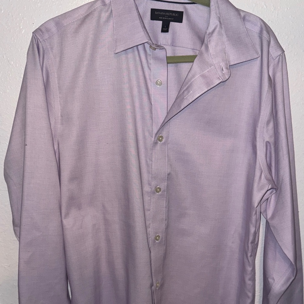 Banana Republic Men's Light Lavender Dress Shirt